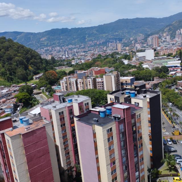 Plomería asistencia hogar sede centro plomeros en Medellín