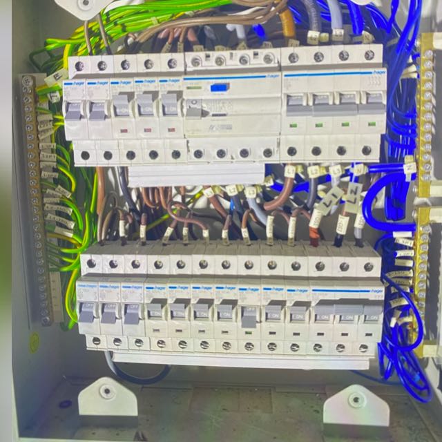 Licensed Electrician 24hrs